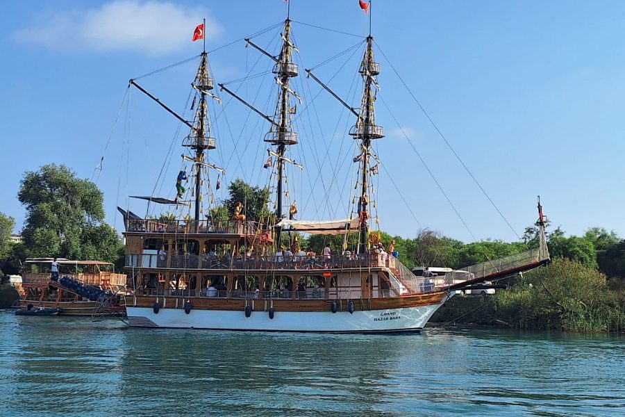 Side Boat Tour and Ancient City