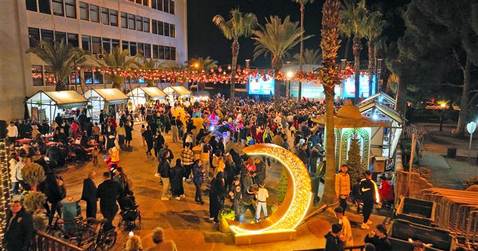 Alanya'da Gezilecek Yerler 88 Alanya Belediye Meydani