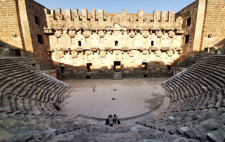 Alanya'da Gezilecek Yerler 10 Aspendos Antik Tiyatrosu