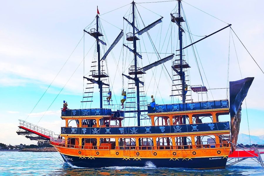 antalya korsan tekne